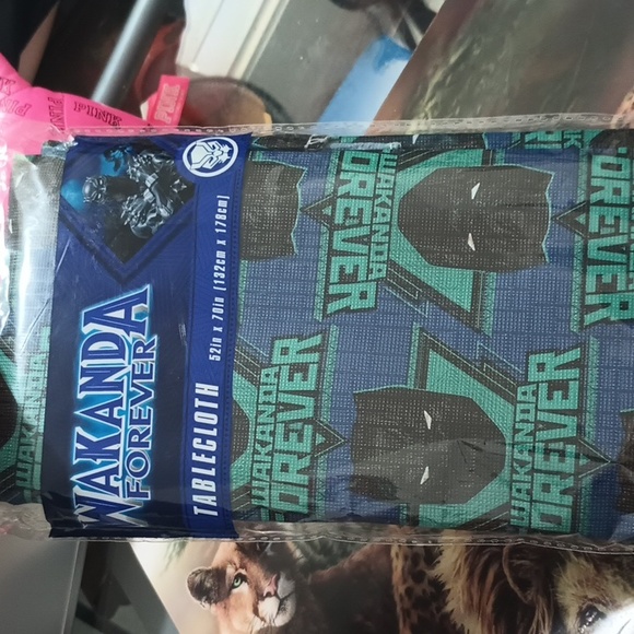 Marvel'S Black Panther Wakanda Forever Tablecloth - Picture 1 of 4